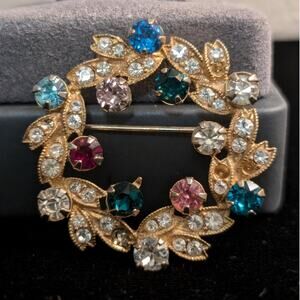 Eisenberg VTG Signed Multi Colored Rhinestone Wreath Brooch Pin Gold Tone